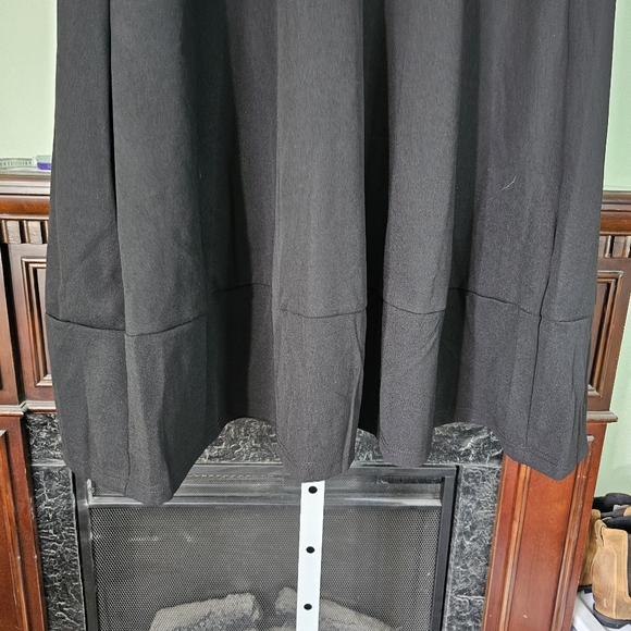 BloomChic Solid Pocket Sleeveless Ruffle Hem Tank Dress Black Size 14-16 - Picture 2 of 7